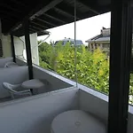 Papagal Hostel Warna