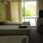 Papagal Hostel *