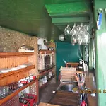 Papagal Hostel Warna