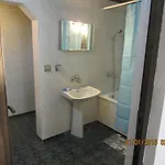 Hostel Papagal