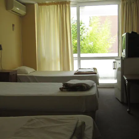 Papagal Albergue *