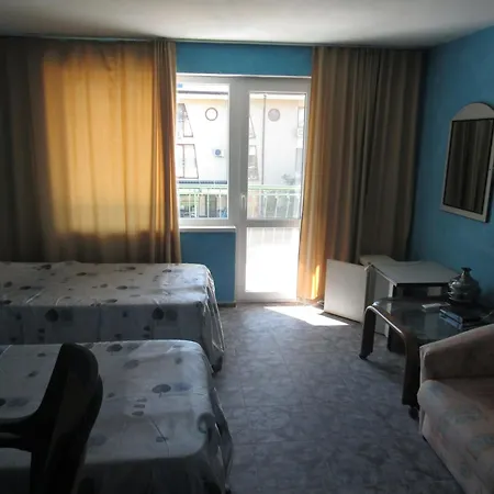 Papagal Hostel *