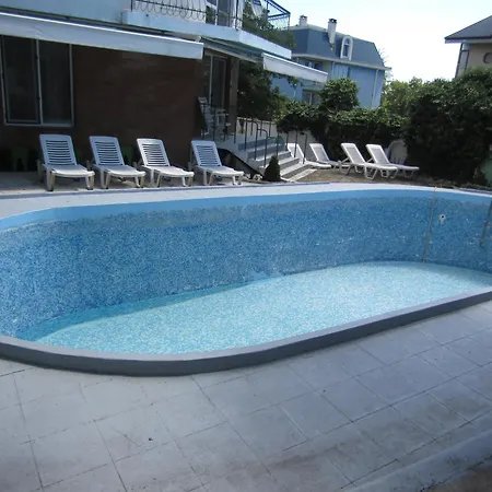 Papagal Hostel Varna